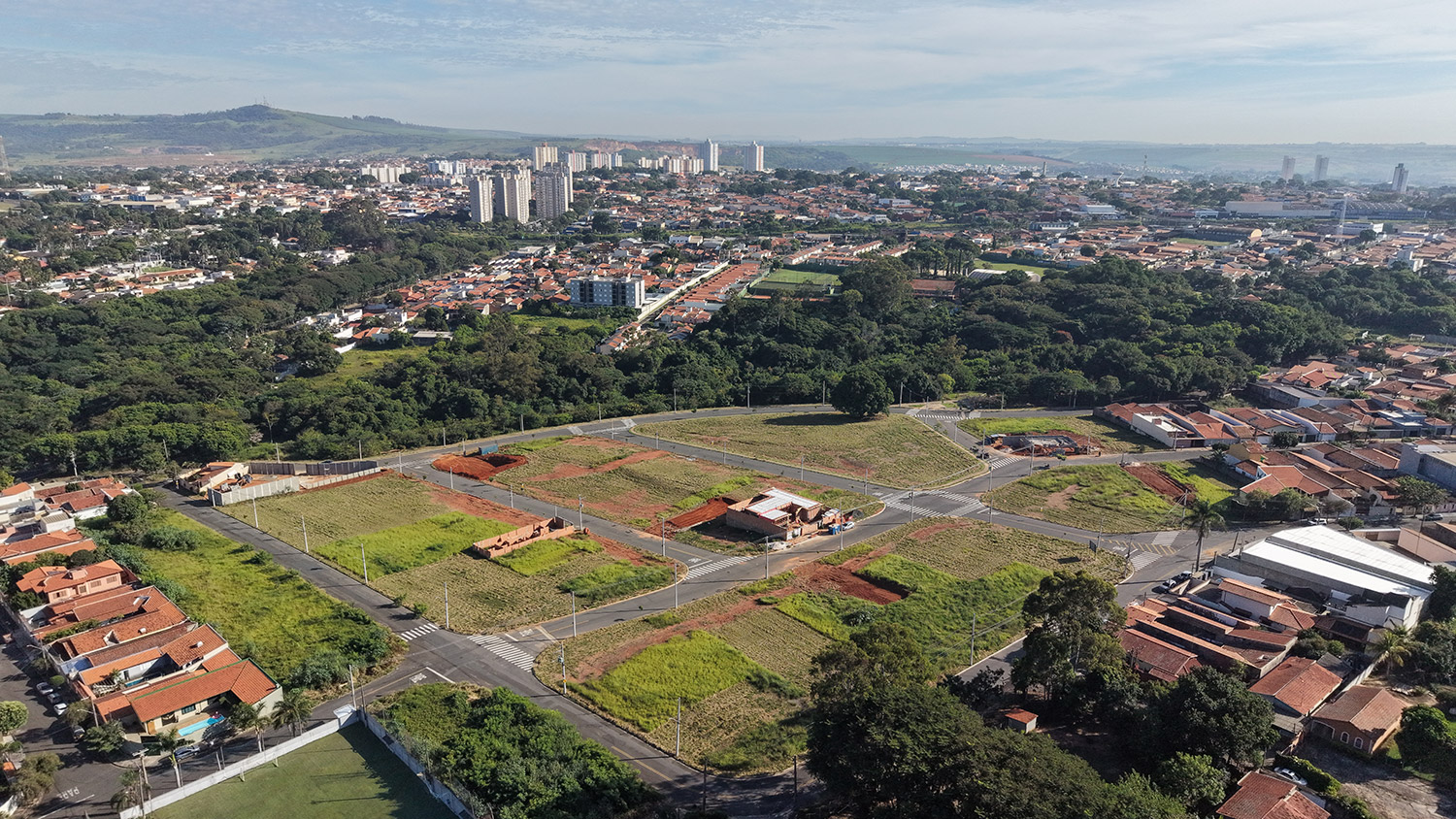 Terrenos à venda em Limeira